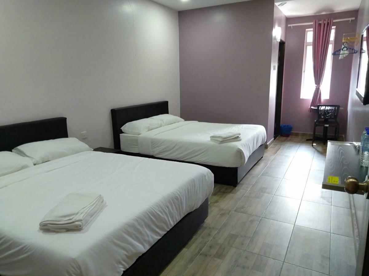 Purple Dream Home Teluk Panglima Garang Екстер'єр фото